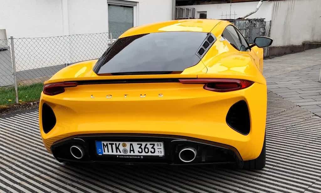 Lotus Emira 2.0 AMG-Turbo First Edition 07/2024-photo-4