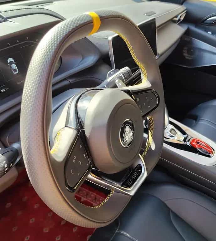 Lotus Emira 2.0 AMG-Turbo First Edition 07/2024-photo-5