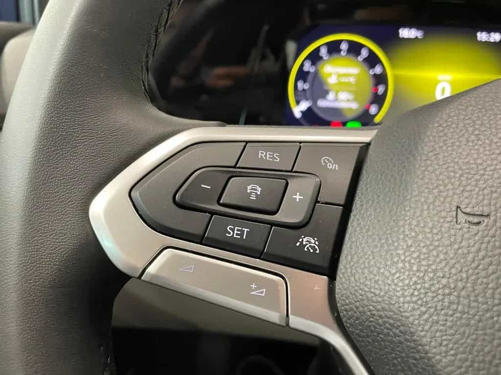 Volkswagen Golf VIII Life 1.5 eTSI DSG STANDHZG 12/2020-photo-13