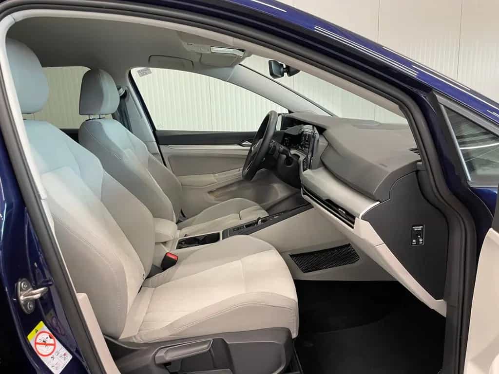 Volkswagen Golf VIII Life 1.5 eTSI DSG STANDHZG 12/2020-photo-20