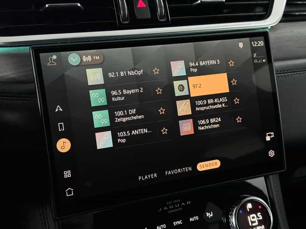 Jaguar F-Pace S AWD |Memory|Kamera|LED|AHK|1-Hand 03/2022-photo-27