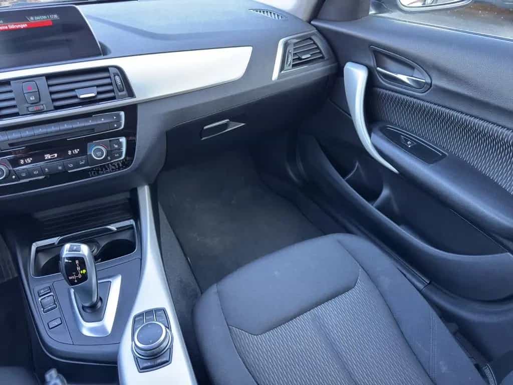 BMW 1 Series 118i Advantage Steptronic LED/NAVI/TEMPOMAT/SHZ 04/2019-photo-26