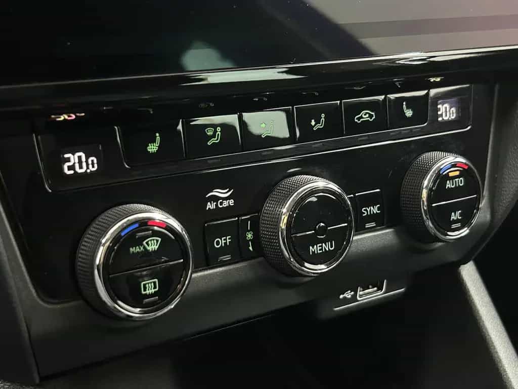 Skoda Octavia Kam+Apple CarPlay+Navi+LED+Tempomat 09/2018-photo-19