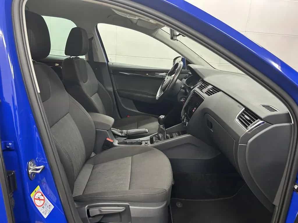 Skoda Octavia Kam+Apple CarPlay+Navi+LED+Tempomat 09/2018-photo-29