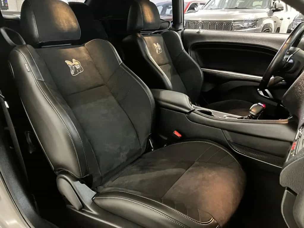 Dodge Challenger 6,4 Orig Widebody SRT Aut Nav Leder 10/2020-photo-19