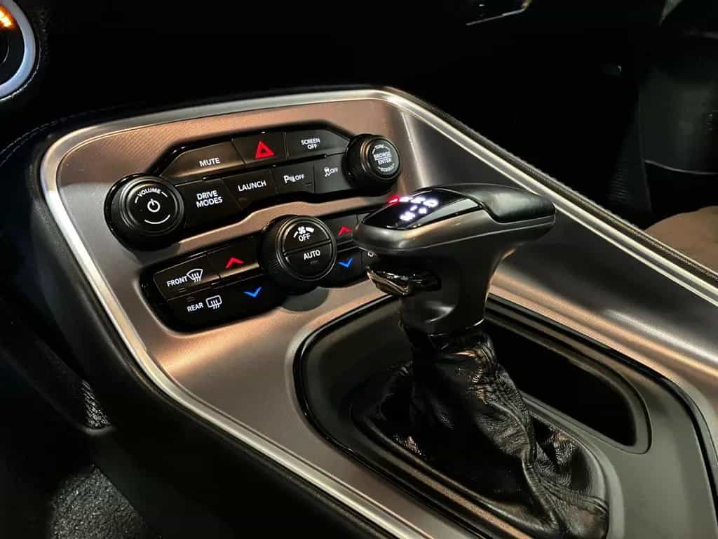 Dodge Challenger 6,4 Orig Widebody SRT Aut Nav Leder 10/2020-photo-23