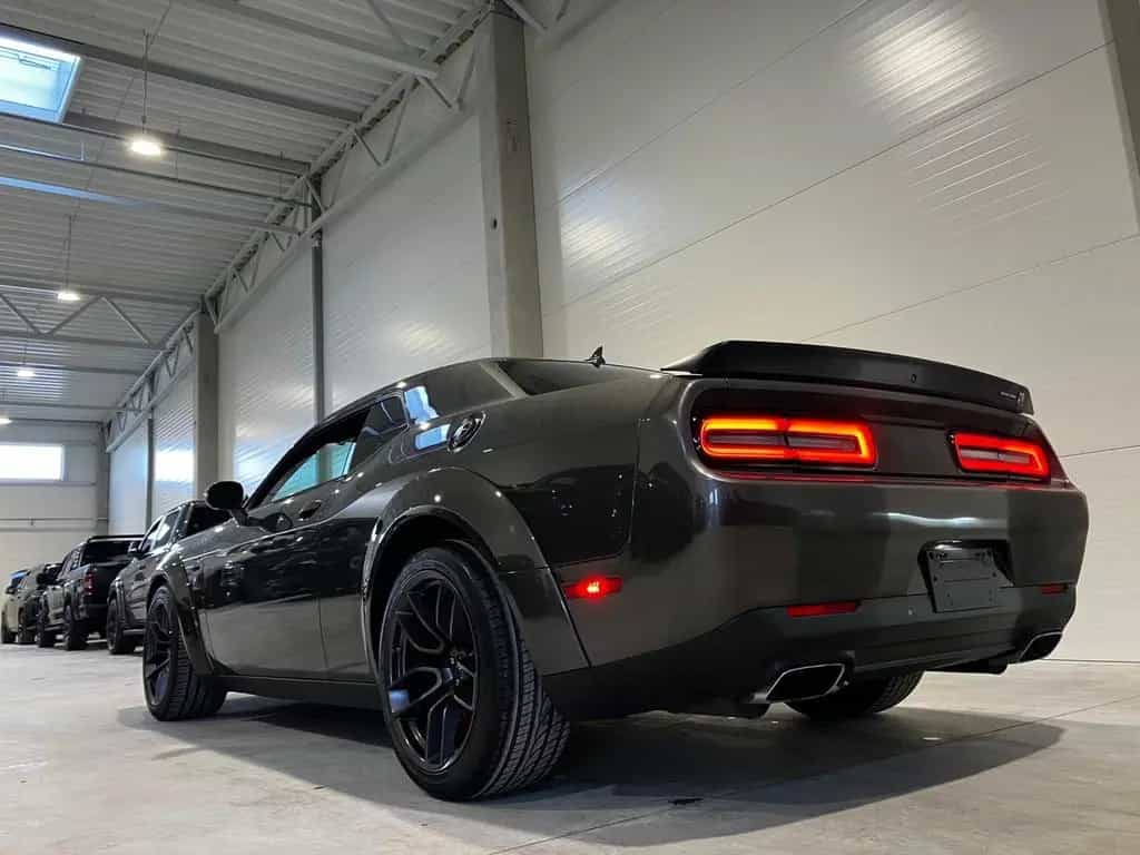 Dodge Challenger 6,4 Orig Widebody SRT Aut Nav Leder 10/2020-photo-9