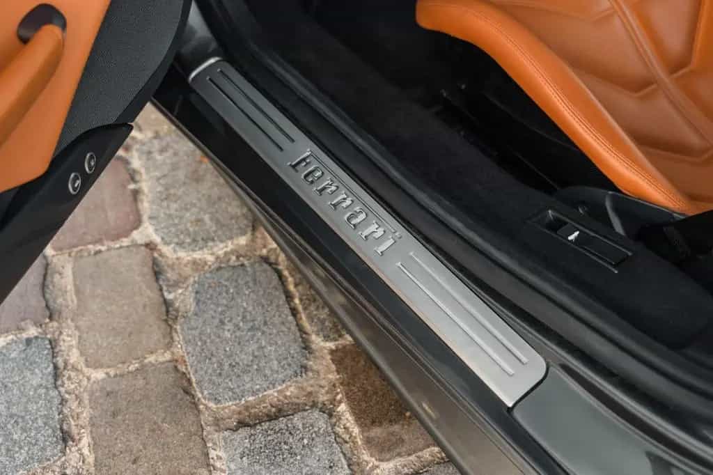 Ferrari 488 GTB Coupé DCT - great spec, 21 600 km 05/2018-photo-12