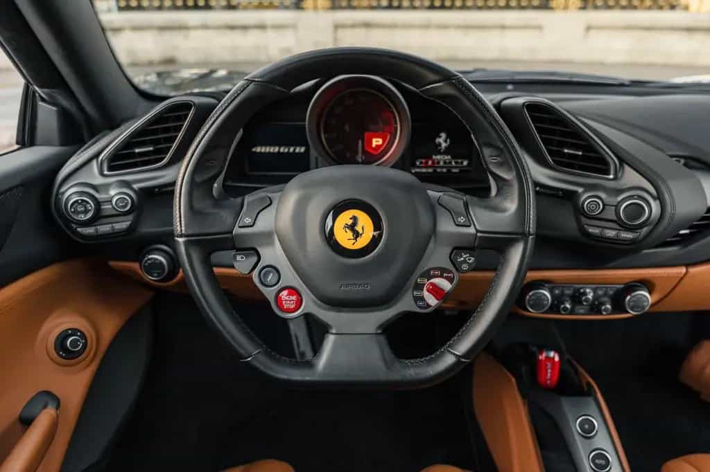 Ferrari 488 GTB Coupé DCT - great spec, 21 600 km 05/2018-photo-13