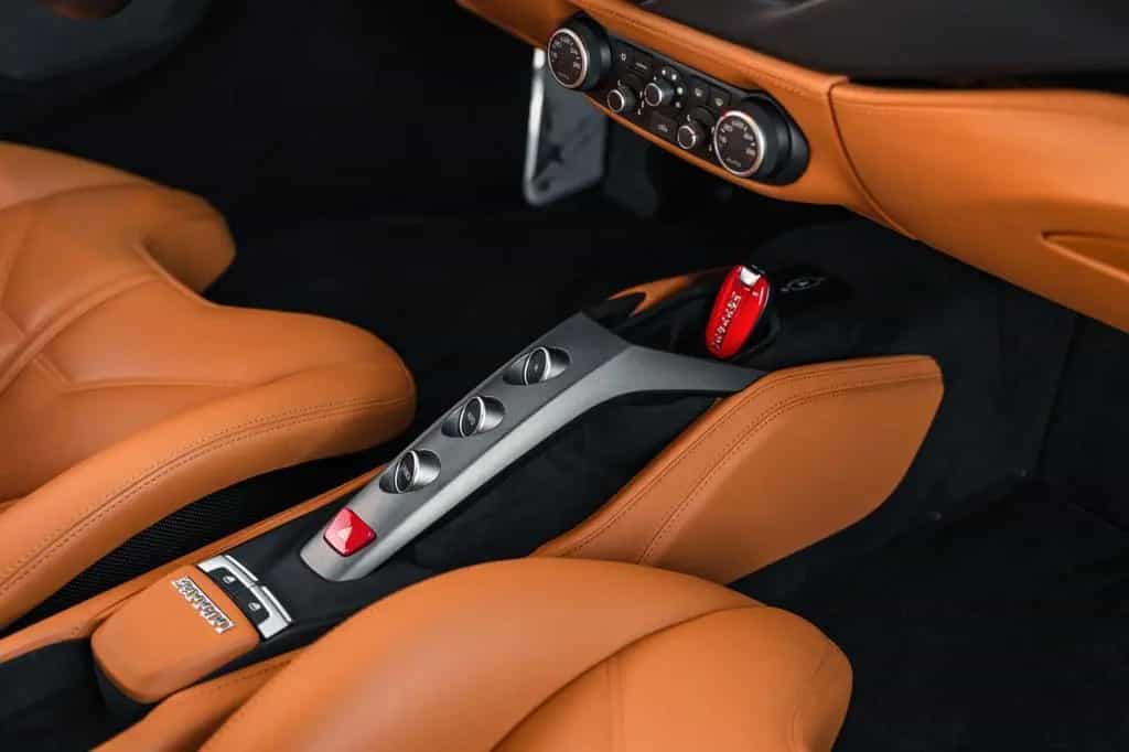 Ferrari 488 GTB Coupé DCT - great spec, 21 600 km 05/2018-photo-15