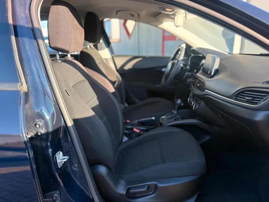 Fiat Tipo Lounge 02/2017-photo-11