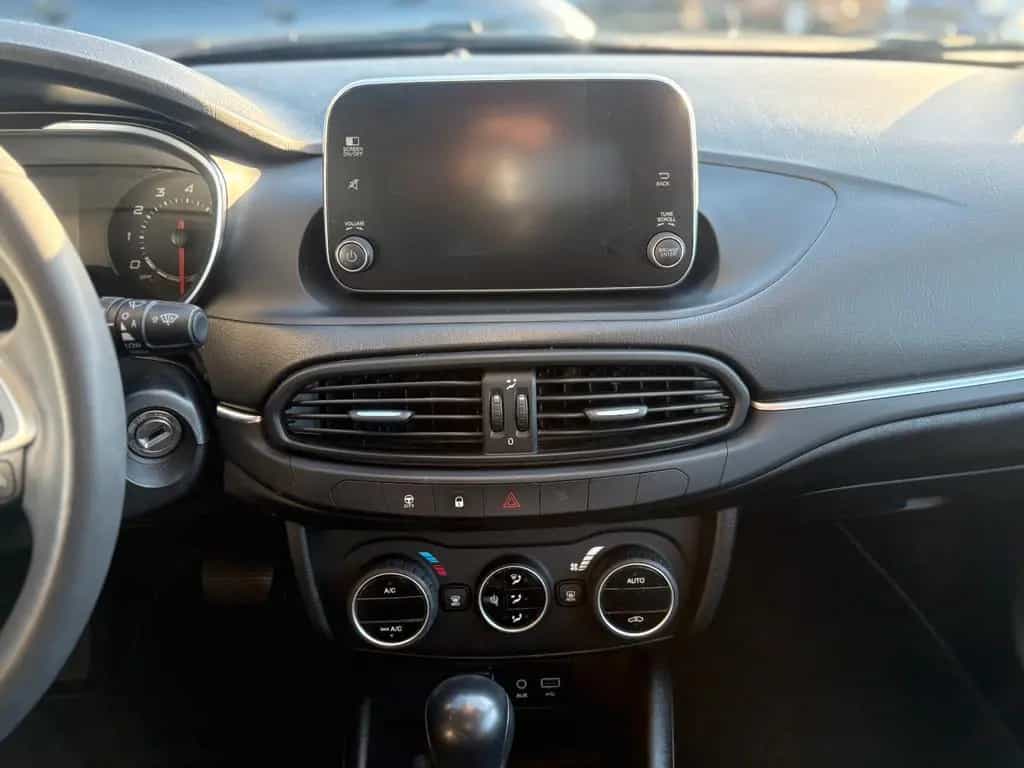 Fiat Tipo Lounge 02/2017-photo-17