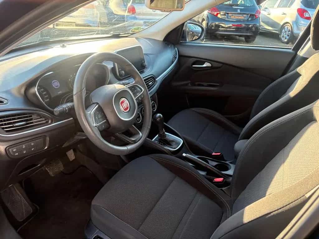 Fiat Tipo Lounge 02/2017-photo-9