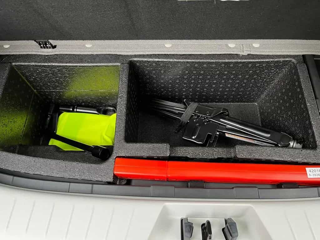 DFSK Forthing 4 U-Tour NOBLE+LEDER+7SITZE+PANORAMA+ null-photo-13