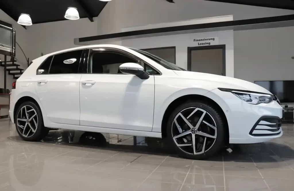Volkswagen Golf VIII Lim. Life 07/2020-photo-4