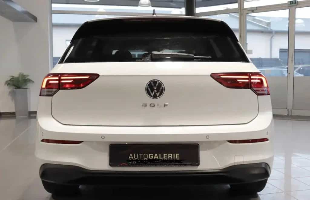 Volkswagen Golf VIII Lim. Life 07/2020-photo-6