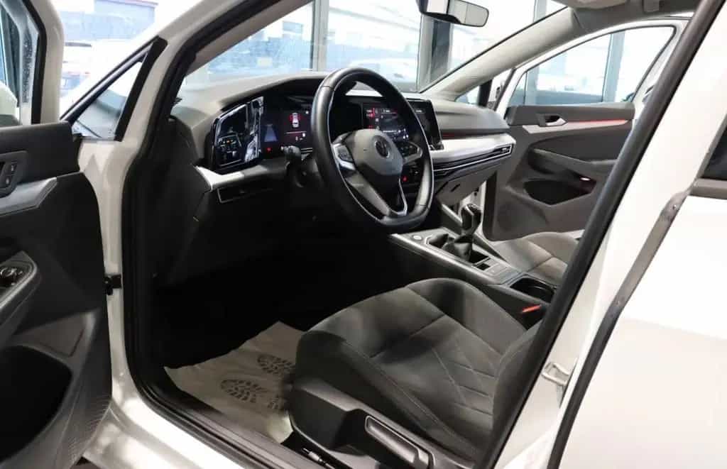 Volkswagen Golf VIII Lim. Life 07/2020-photo-8