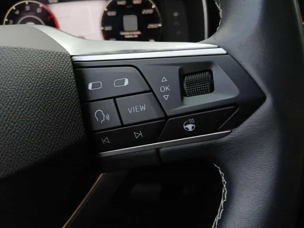 Seat Leon ST 1.5 eTSI Style DSG *PANO*BEATS*GRA*SHZ* 02/2022-photo-13
