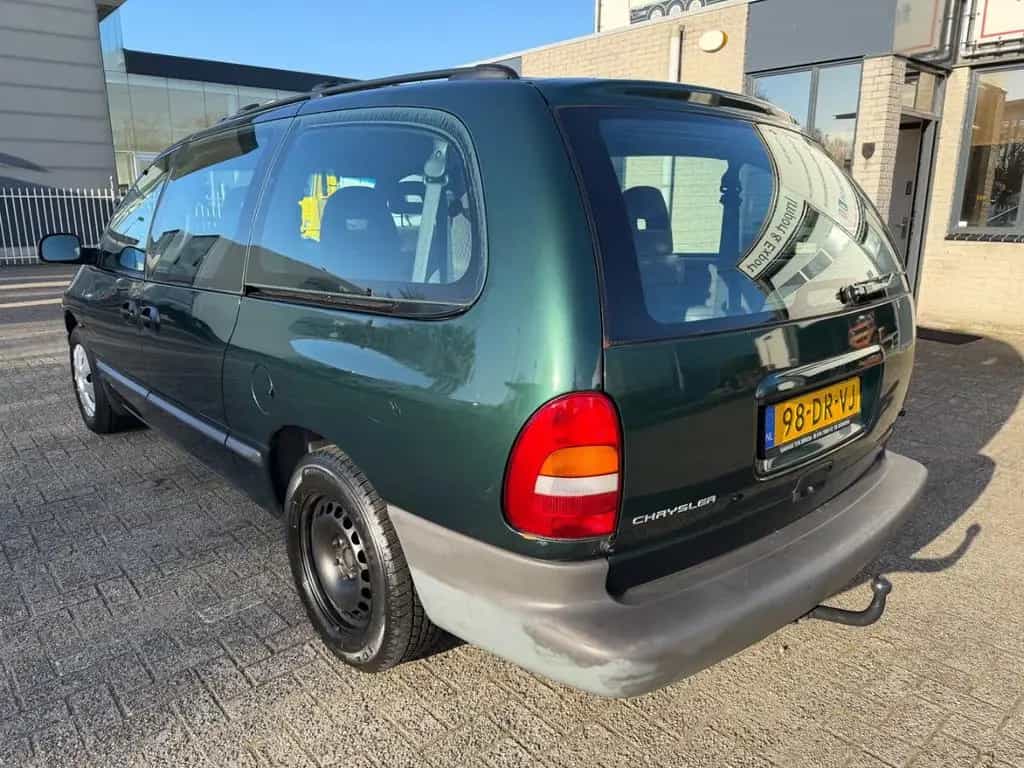 Chrysler Grand Voyager 2.4i SE + 7 SEATS + AIRCO + APK / 01/1999-photo-2
