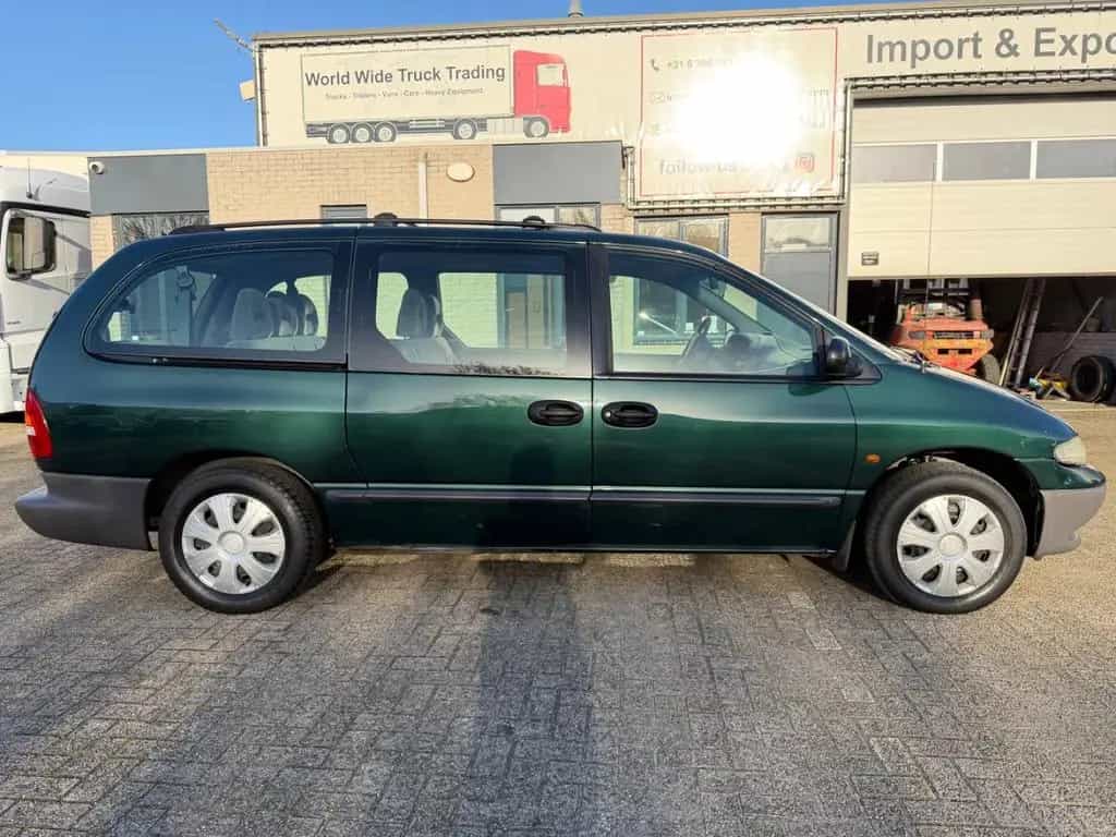 Chrysler Grand Voyager 2.4i SE + 7 SEATS + AIRCO + APK / 01/1999-photo-5