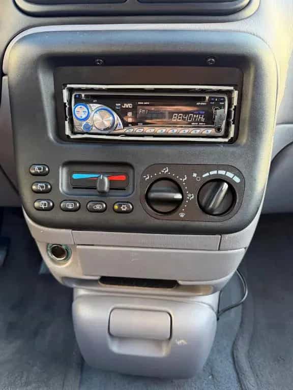 Chrysler Grand Voyager 2.4i SE + 7 SEATS + AIRCO + APK / 01/1999-photo-8