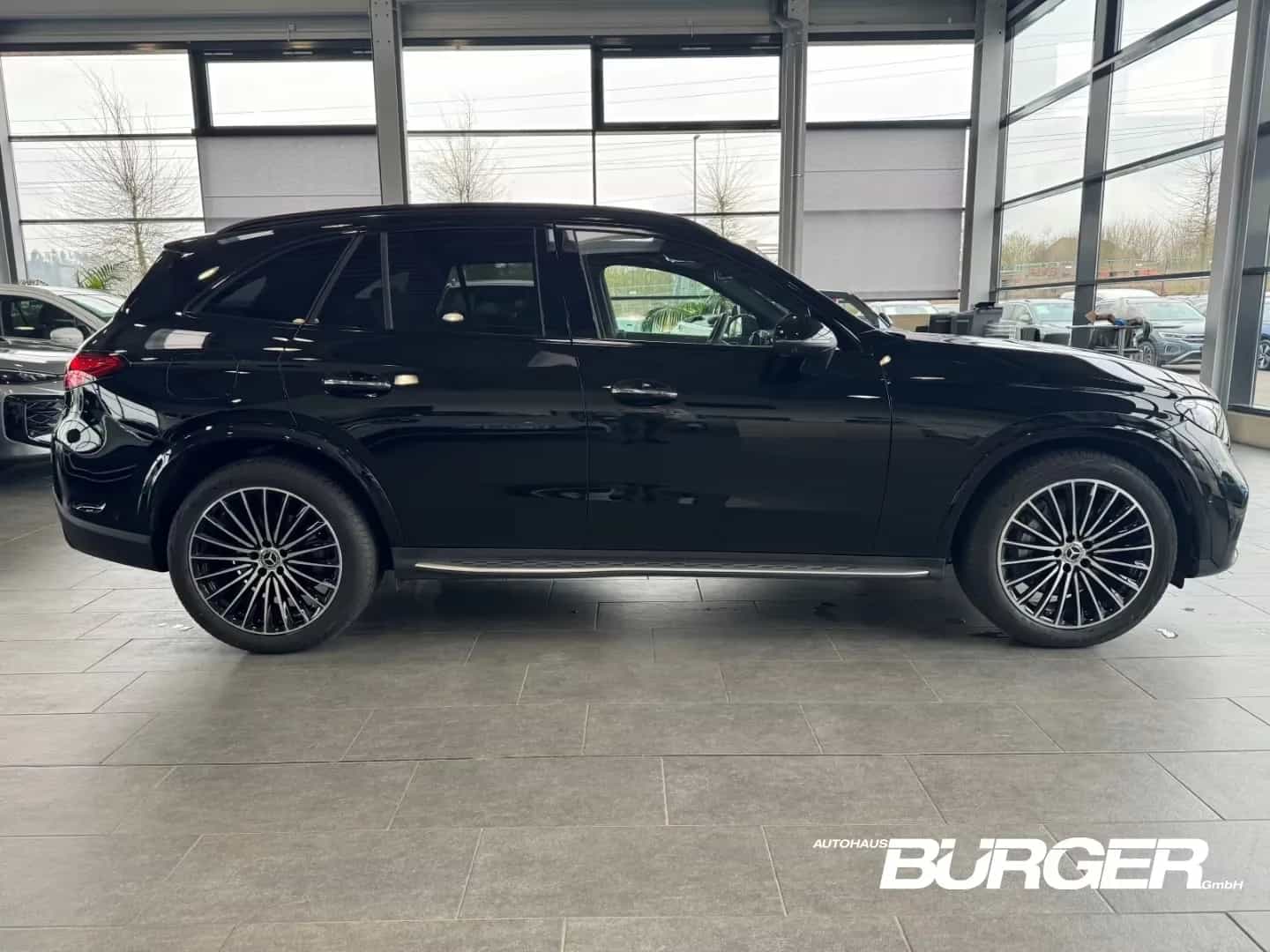 Mercedes-Benz GLC-Class 220 09/2025-photo-3