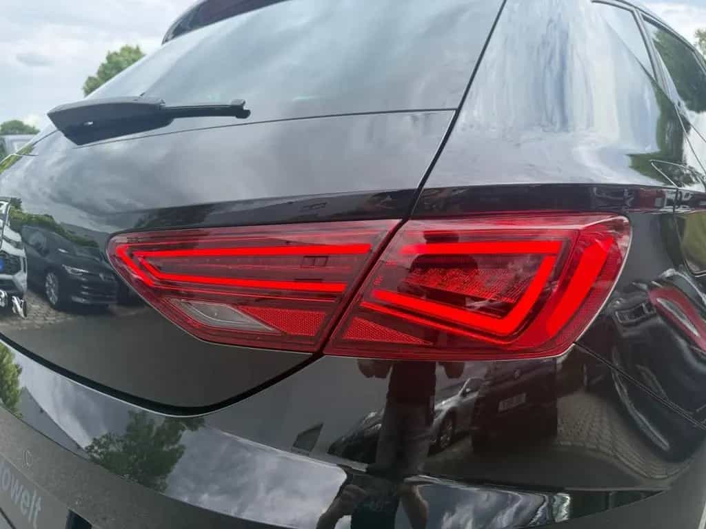 Seat Leon Xcellence 1.5 TSI Navi Apple CarPlay 07/2019-photo-10