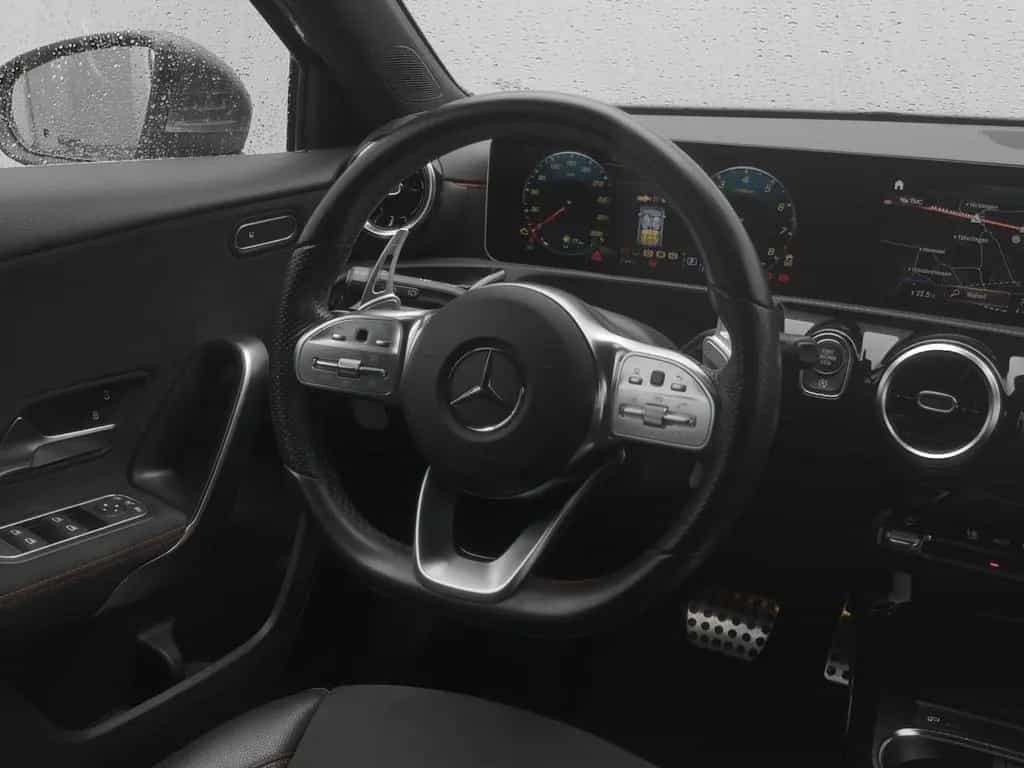 Mercedes-Benz A-Class 220 AMG Line 01/2019-photo-8