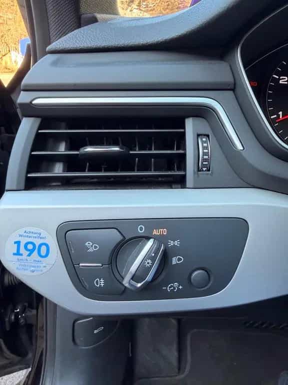 Audi A4 Avant 35 TDI advanced 04/2022-photo-31