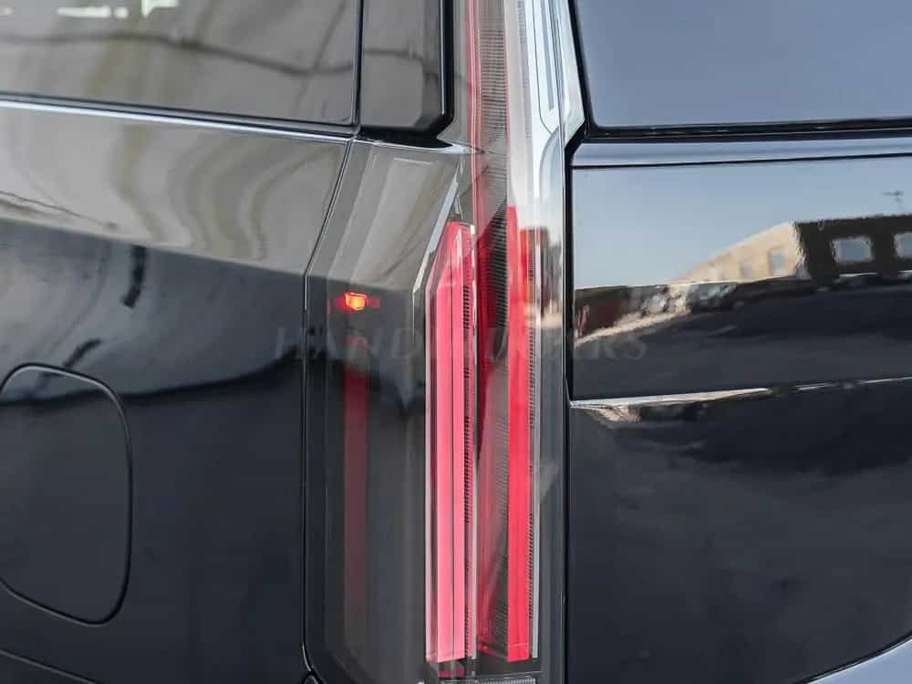 Cadillac 2026 Escalade ESV V-Series € 184500 +6.2L 681 HP null-photo-35