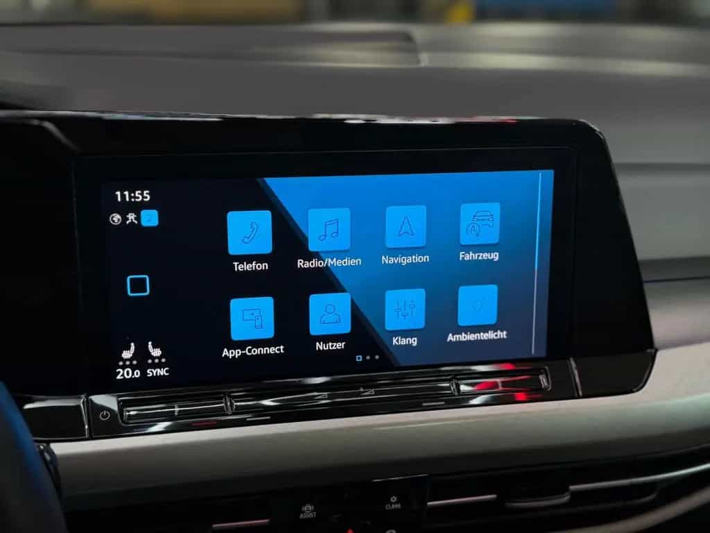 Volkswagen Golf VIII Lim.*DSG*Pano*IQ*StaHeiz*LED*AHK*S-Hef 03/2020-photo-28