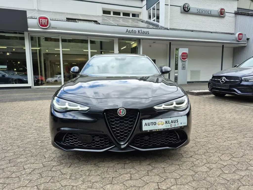 Alfa Romeo Giulia Competizione Q4 LED Leder Navi Rückfahrka 04/2023-photo-16