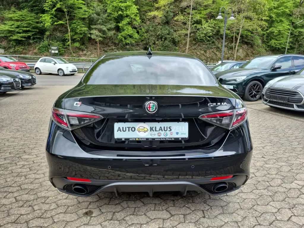 Alfa Romeo Giulia Competizione Q4 LED Leder Navi Rückfahrka 04/2023-photo-27