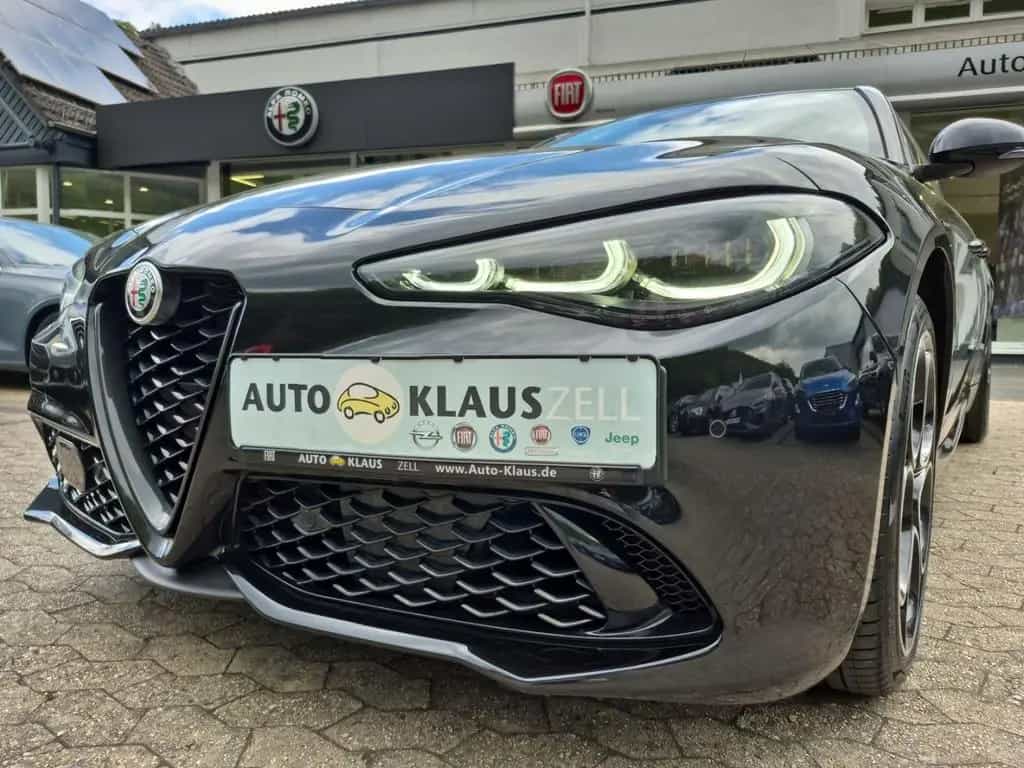 Alfa Romeo Giulia Competizione Q4 LED Leder Navi Rückfahrka 04/2023-photo-5