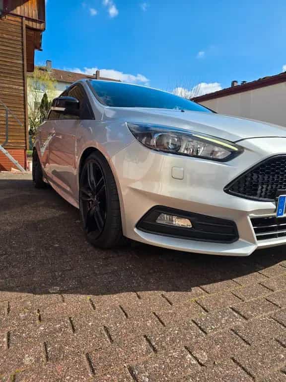 Ford Focus 2,0 EcoBoost ST Leder-Sport-Paket ST 07/2015-photo-5