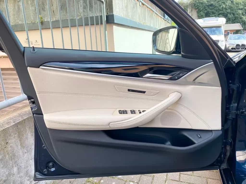BMW 520 d xDrive M Sport Line StandHz*Sitzkl*ACC*360° 05/2018-photo-25
