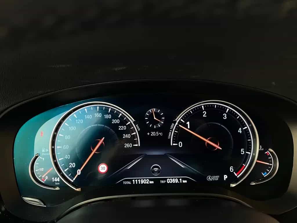 BMW 520 d xDrive M Sport Line StandHz*Sitzkl*ACC*360° 05/2018-photo-28