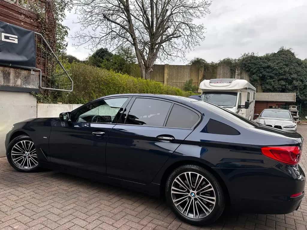 BMW 520 d xDrive M Sport Line StandHz*Sitzkl*ACC*360° 05/2018-photo-32