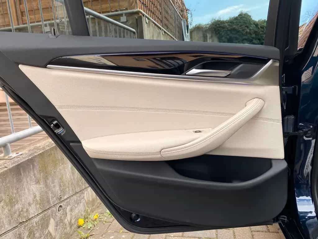 BMW 520 d xDrive M Sport Line StandHz*Sitzkl*ACC*360° 05/2018-photo-38