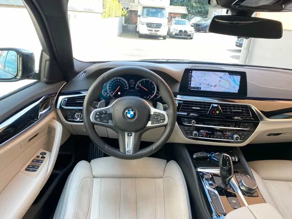 BMW 520 d xDrive M Sport Line StandHz*Sitzkl*ACC*360° 05/2018-photo-7