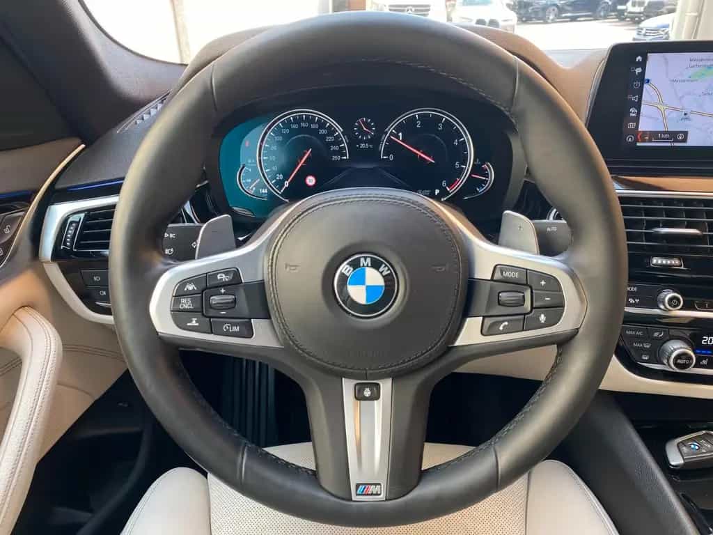 BMW 520 d xDrive M Sport Line StandHz*Sitzkl*ACC*360° 05/2018-photo-9