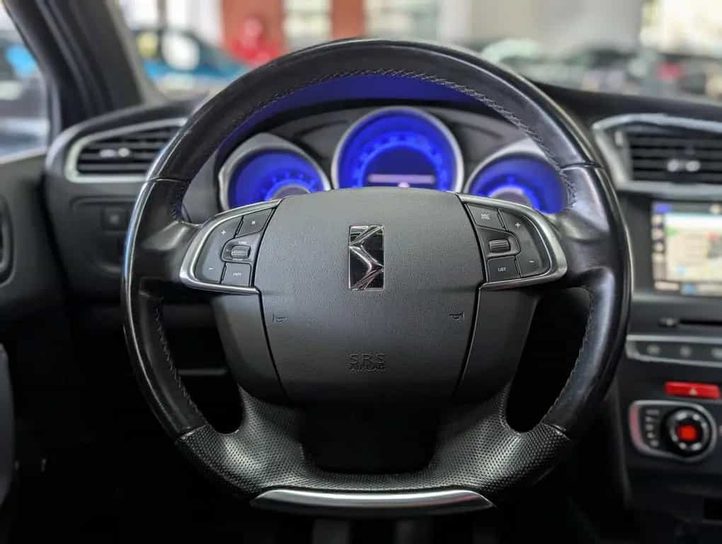 DS Automobiles DS4 1.2 PureTech Basis MFL KAM TEMP SHZ PDC ALU1 12/2015-photo-21
