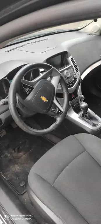 Chevrolet Cruze Station Wagon 12/2013-photo-1