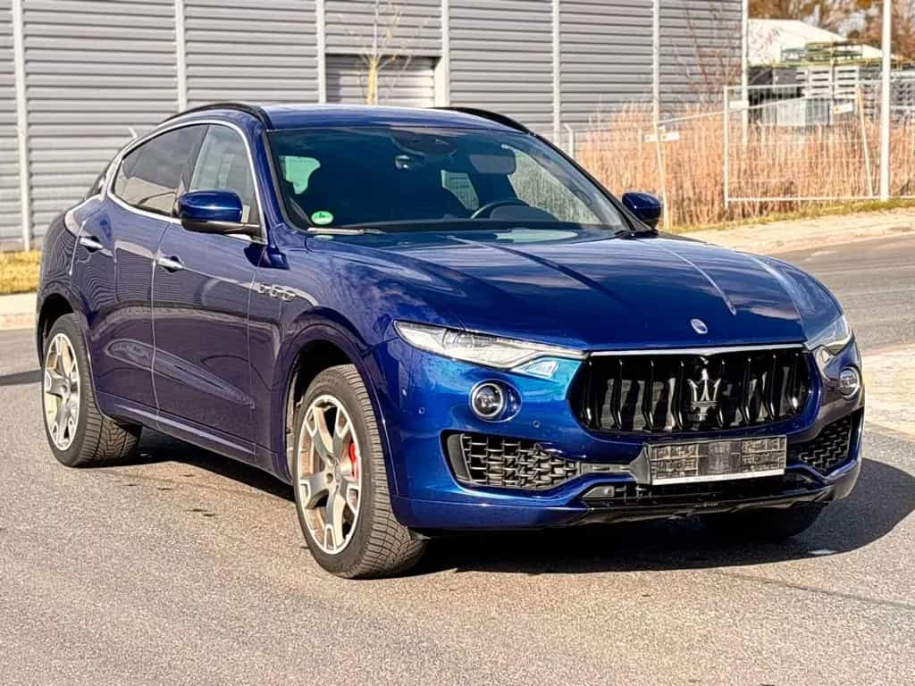 Maserati Levante S 12/2016-photo-4