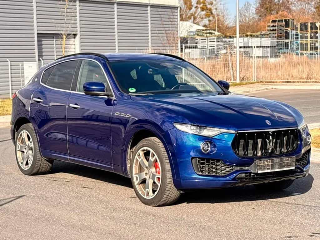 Maserati Levante S 12/2016-photo-5