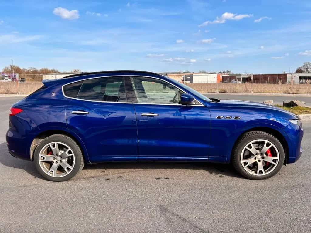 Maserati Levante S 12/2016-photo-7