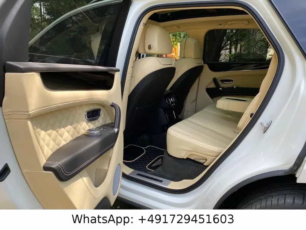 Bentley Bentayga Mulliner Vollausstattung Prior-Widebody 11/2017-photo-13