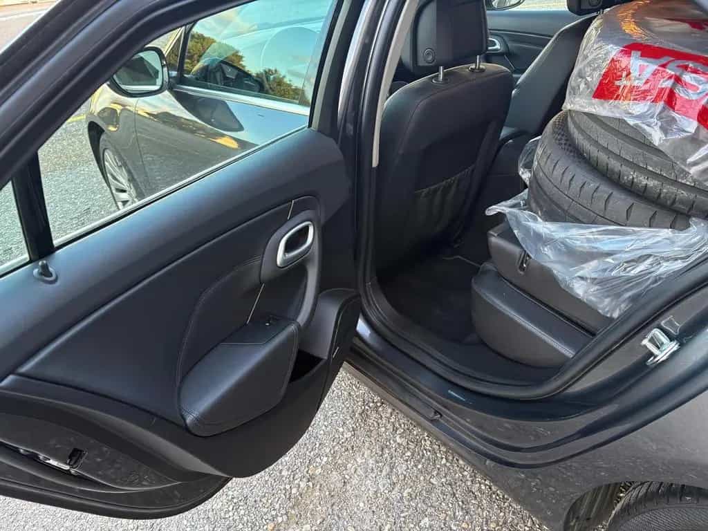 Saab 9-5 Lim. 2,8L XWD Aero *Top gepflegt *CH Auto 09/2010-photo-13