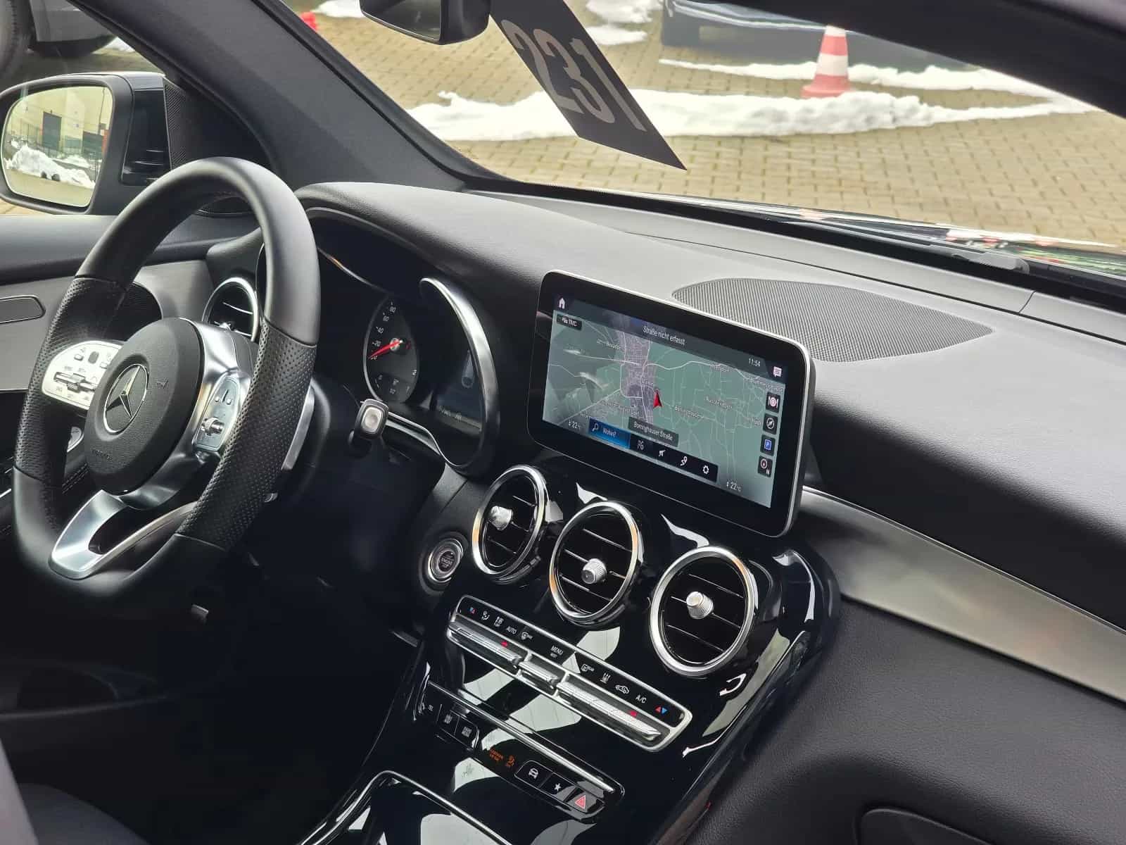 Mercedes-Benz GLC-Class 200 11/2019-photo-22