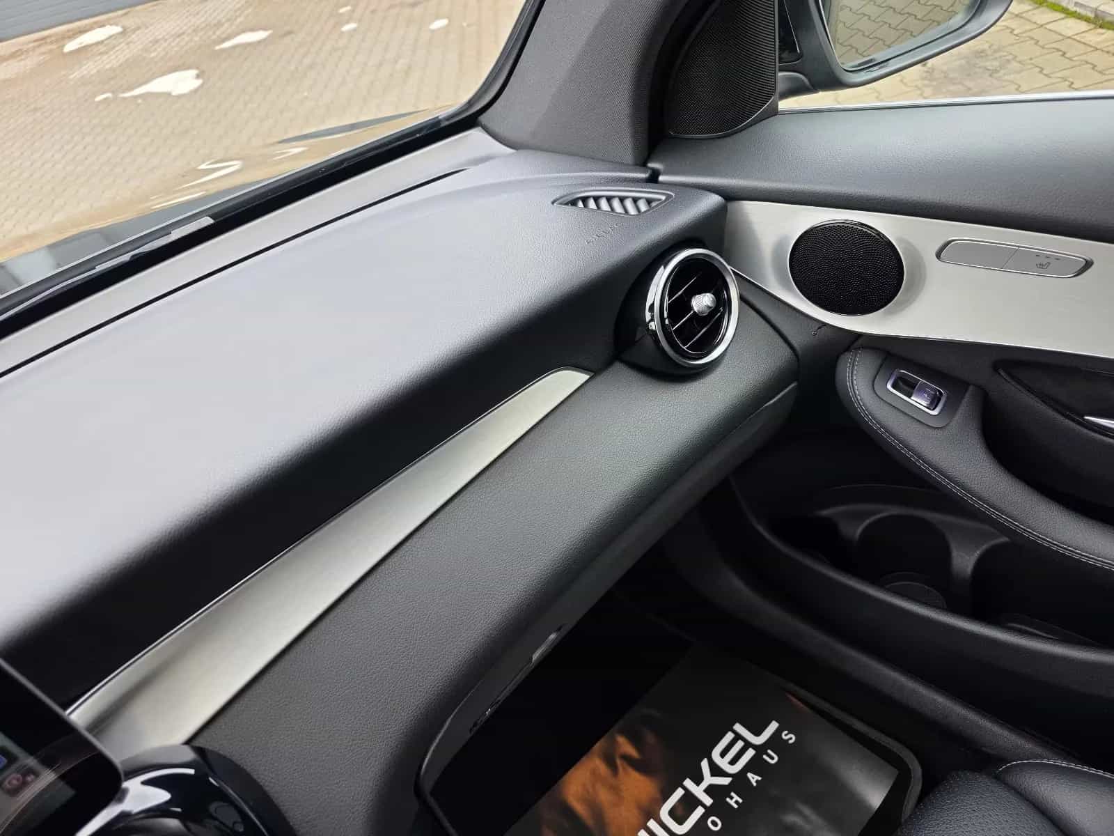 Mercedes-Benz GLC-Class 200 11/2019-photo-38